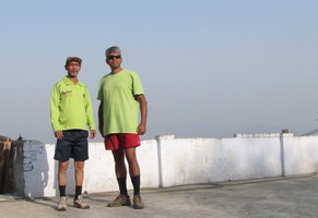 i7939w_jm-am_ranjana-hotel-roof_almora_crp