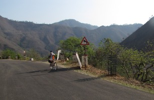 i9819w_bicyclist_hemkund_crp